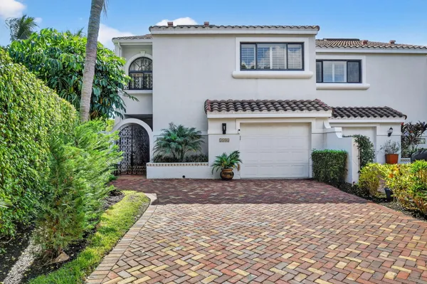 $1,424,900 | 5586 North Ocean Boulevard, Unit 35G, Ocean Ridge, FL 33435