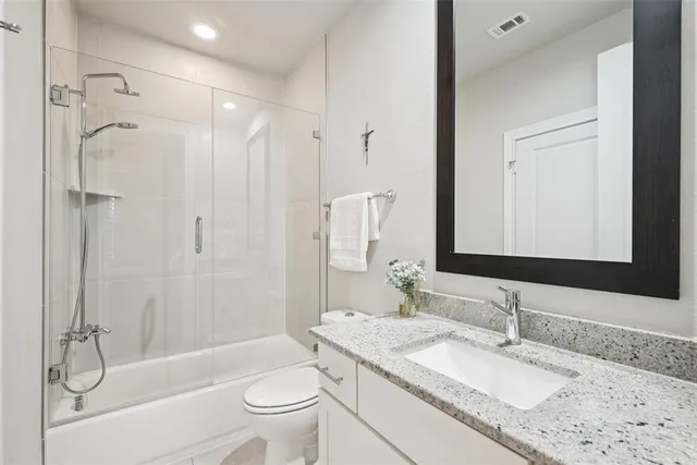 $679,000 | 2815 Lynlock Court, Dallas, TX 75219