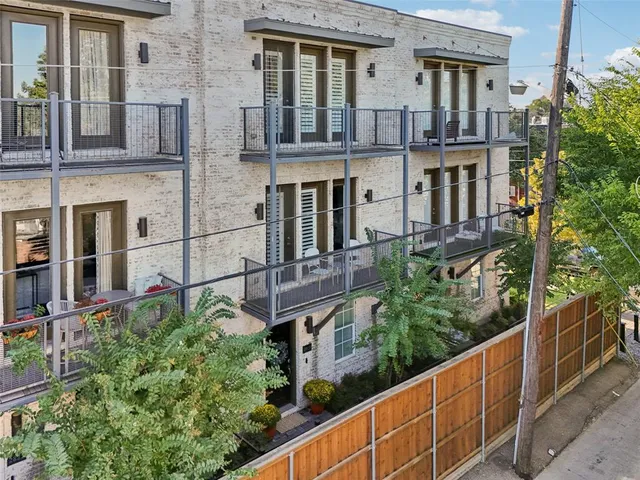 $679,000 | 2815 Lynlock Court, Dallas, TX 75219