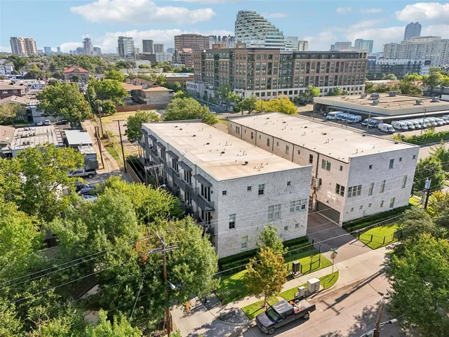 $679,000 | 2815 Lynlock Court, Dallas, TX 75219