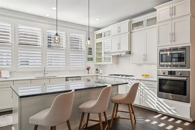 $679,000 | 2815 Lynlock Court, Dallas, TX 75219