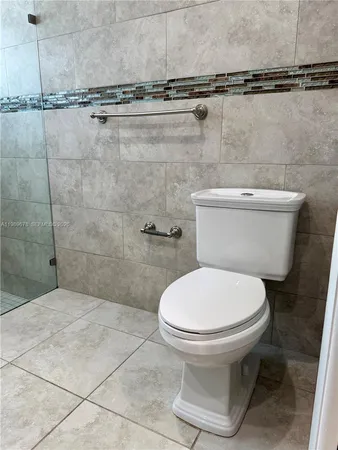 $4,500 | 6407 Northwest 199th Lane, Hialeah, FL 33015