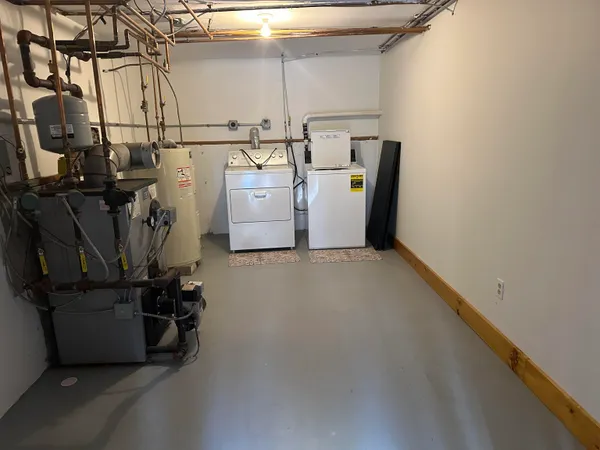 $1,650 | 108 South Bennington Road, Bennington, NH 03442