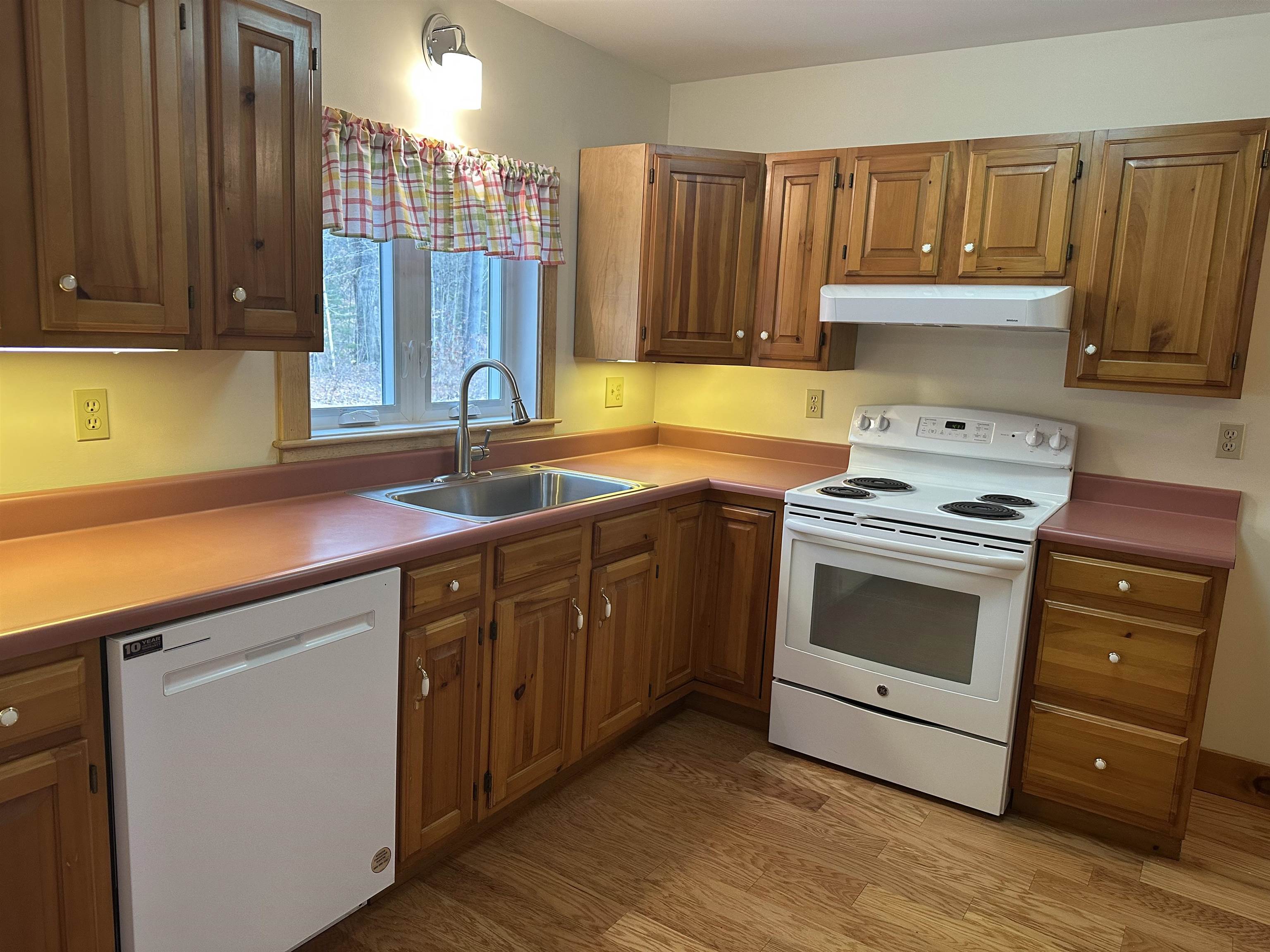 108 South Bennington Road Bennington, NH 03442 - Photo 10 of 22