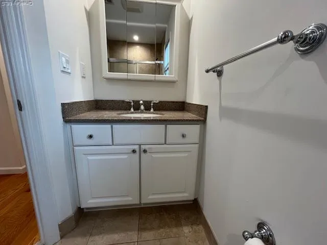 $3,400 | 40 Corchaug Avenue, Unit A, Port Washington, NY 11050