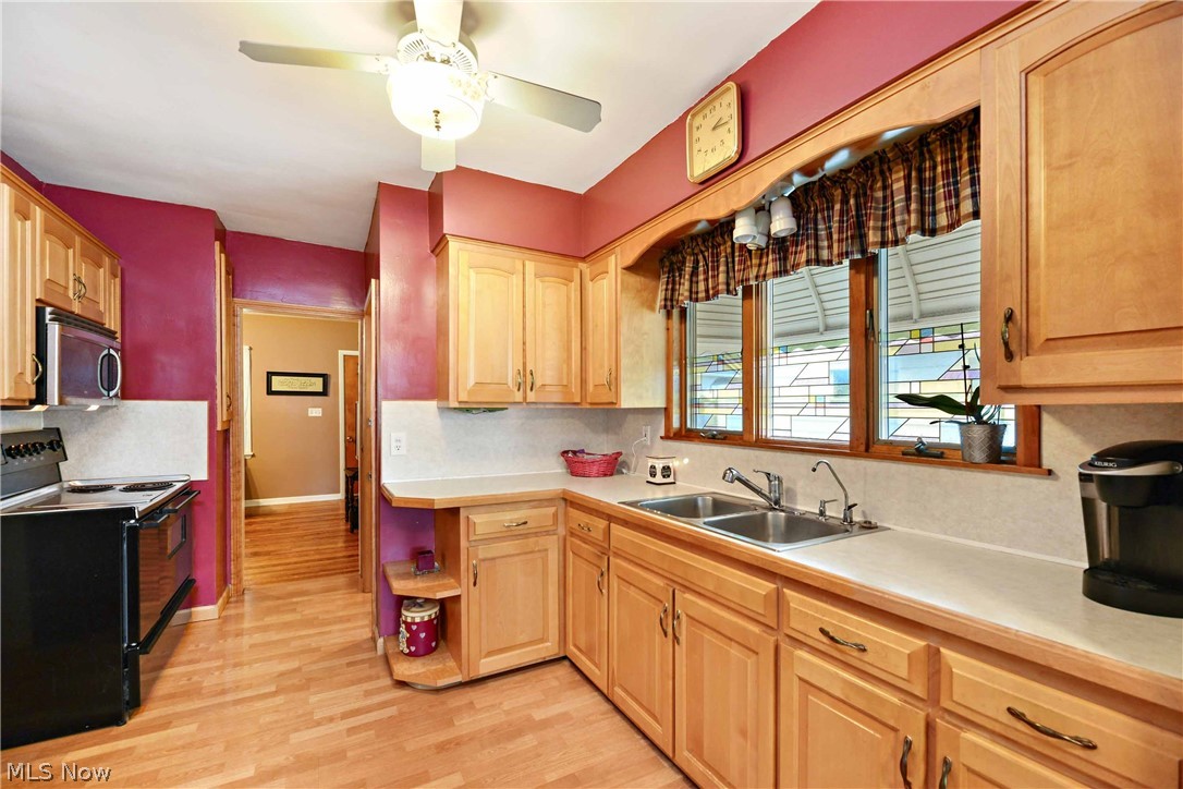 7914 Jameson Road Parma, OH 44129 - Photo 24 of 35