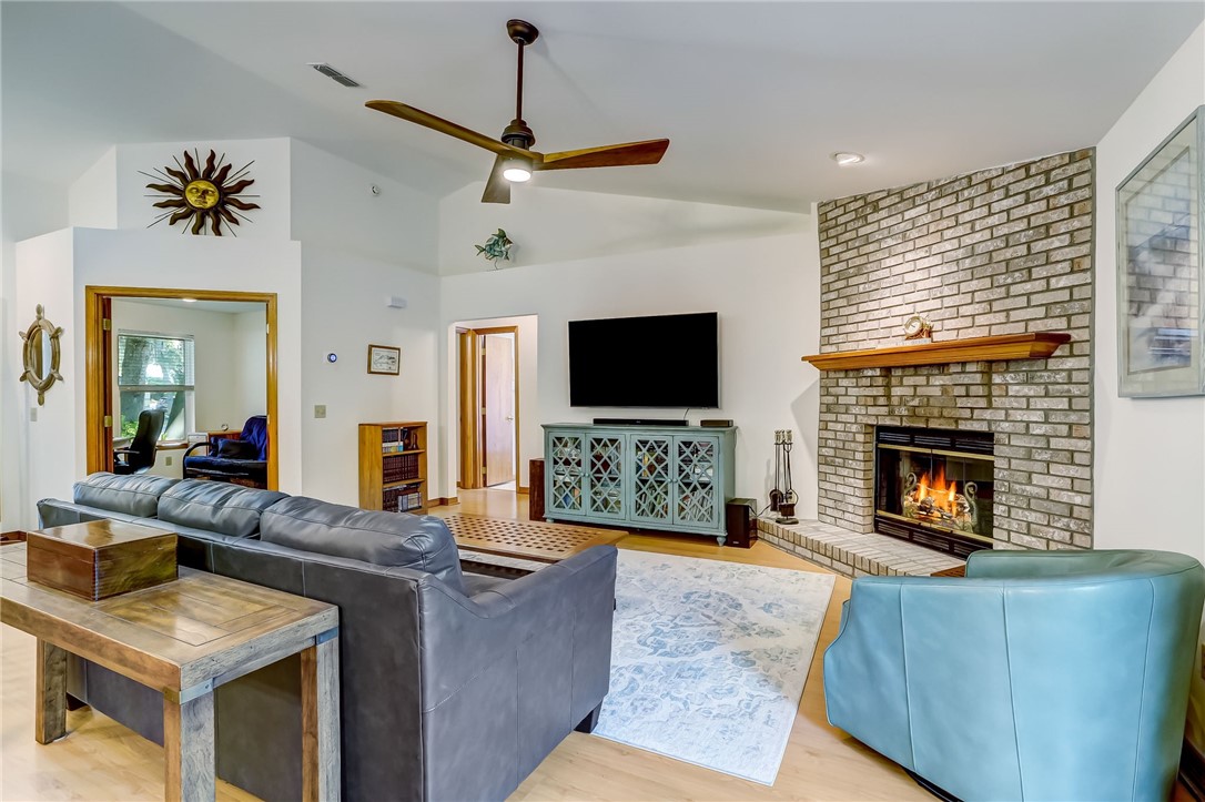 1313 Ridge Court Fernandina Beach, FL 32034 - Photo 5 of 35 Gallery Image 5
