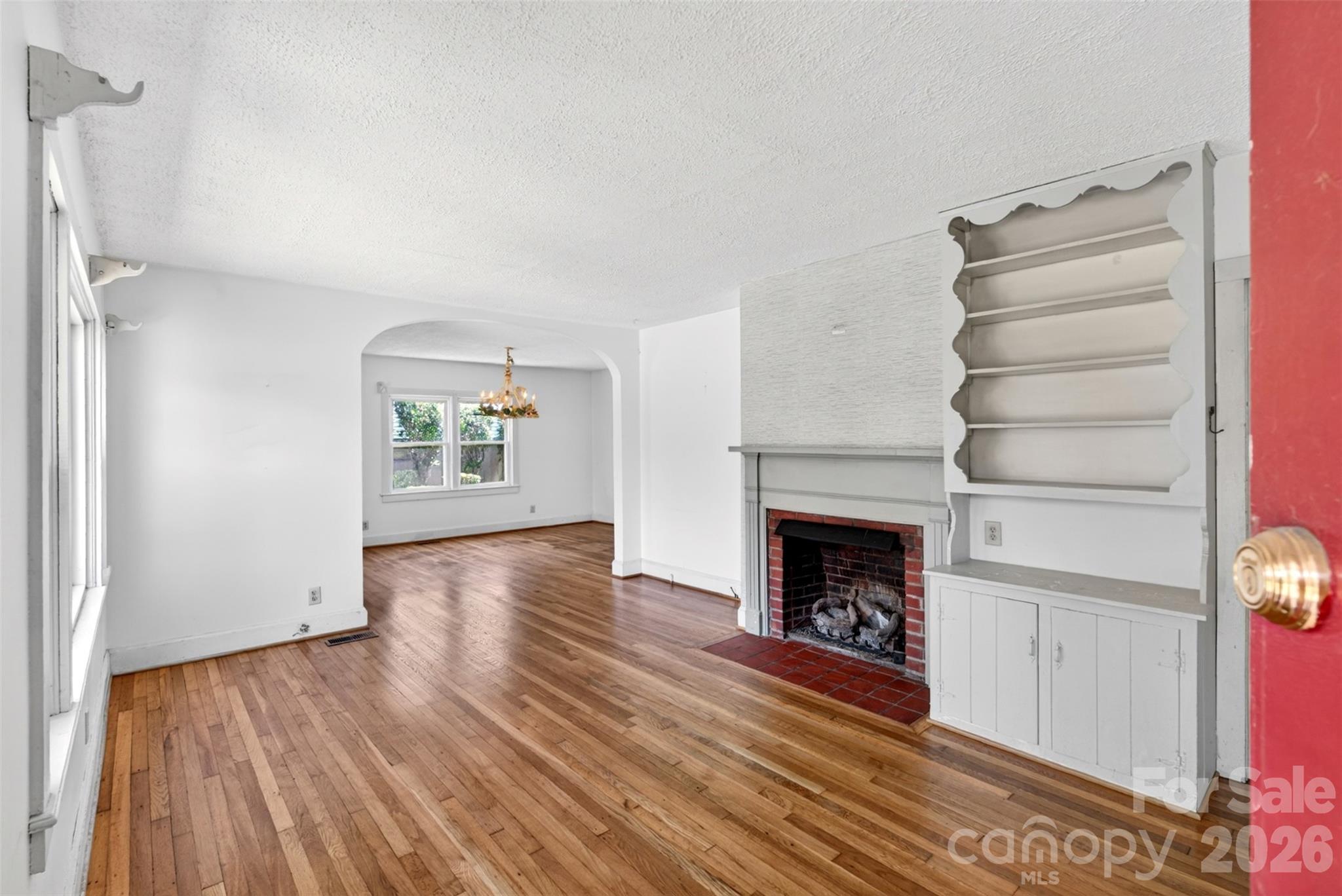 64 2nd Street Tryon, NC 28782 - Photo 4 of 33