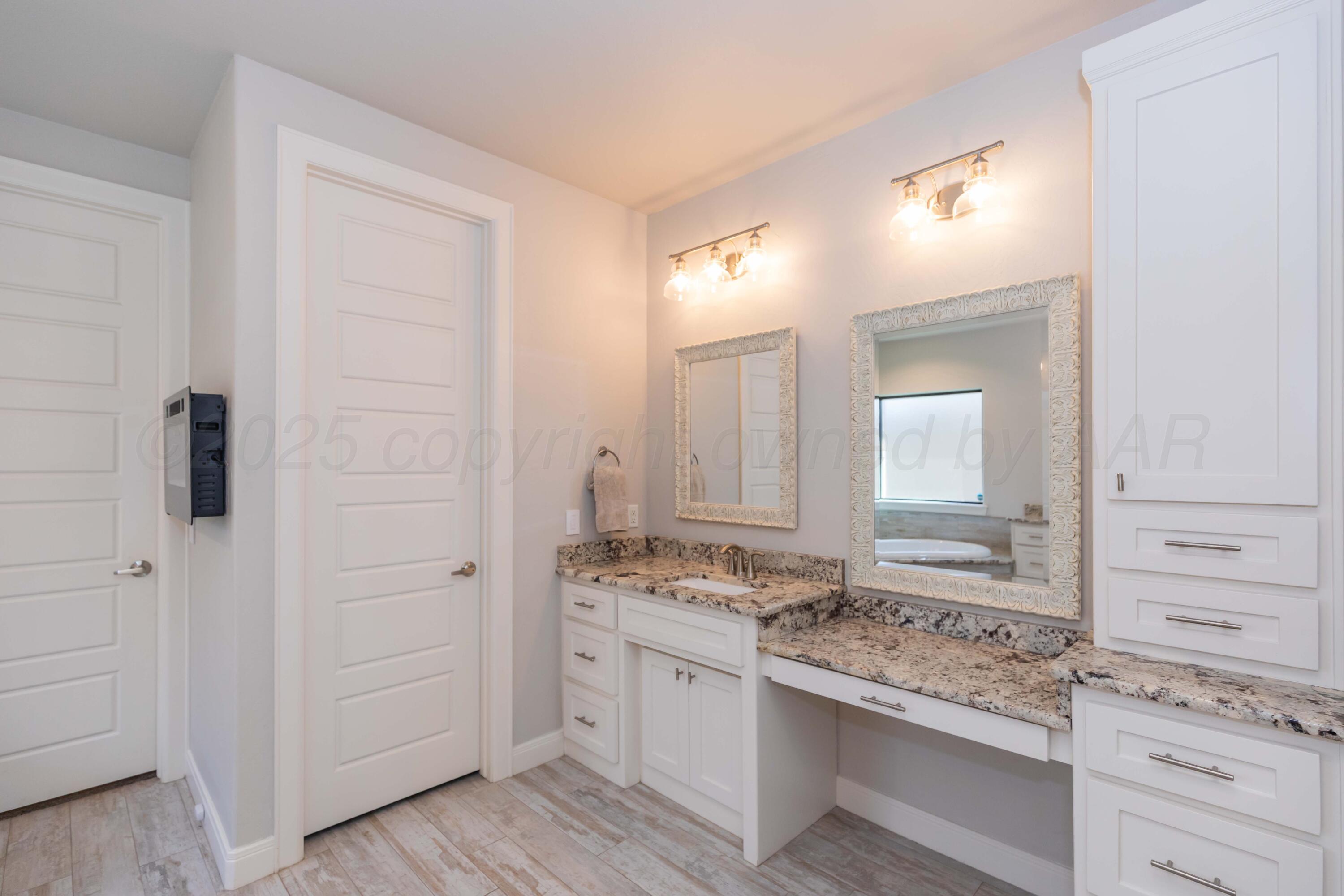 5706 Wesley Road Amarillo, TX 79119 - Photo 25 of 40 PRIMARY BATH VIEW 5 (2)