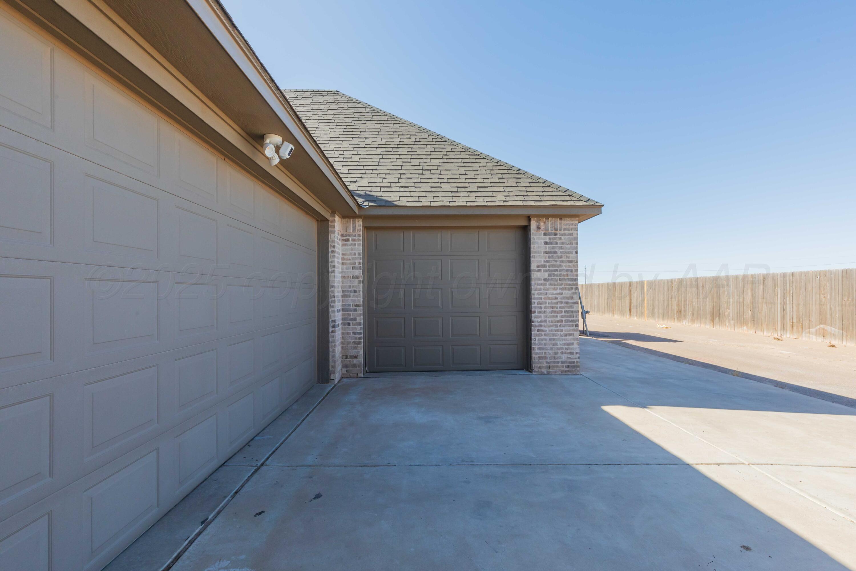 5706 Wesley Road Amarillo, TX 79119 - Photo 40 of 40 GARAGE VIEW 2 (3)