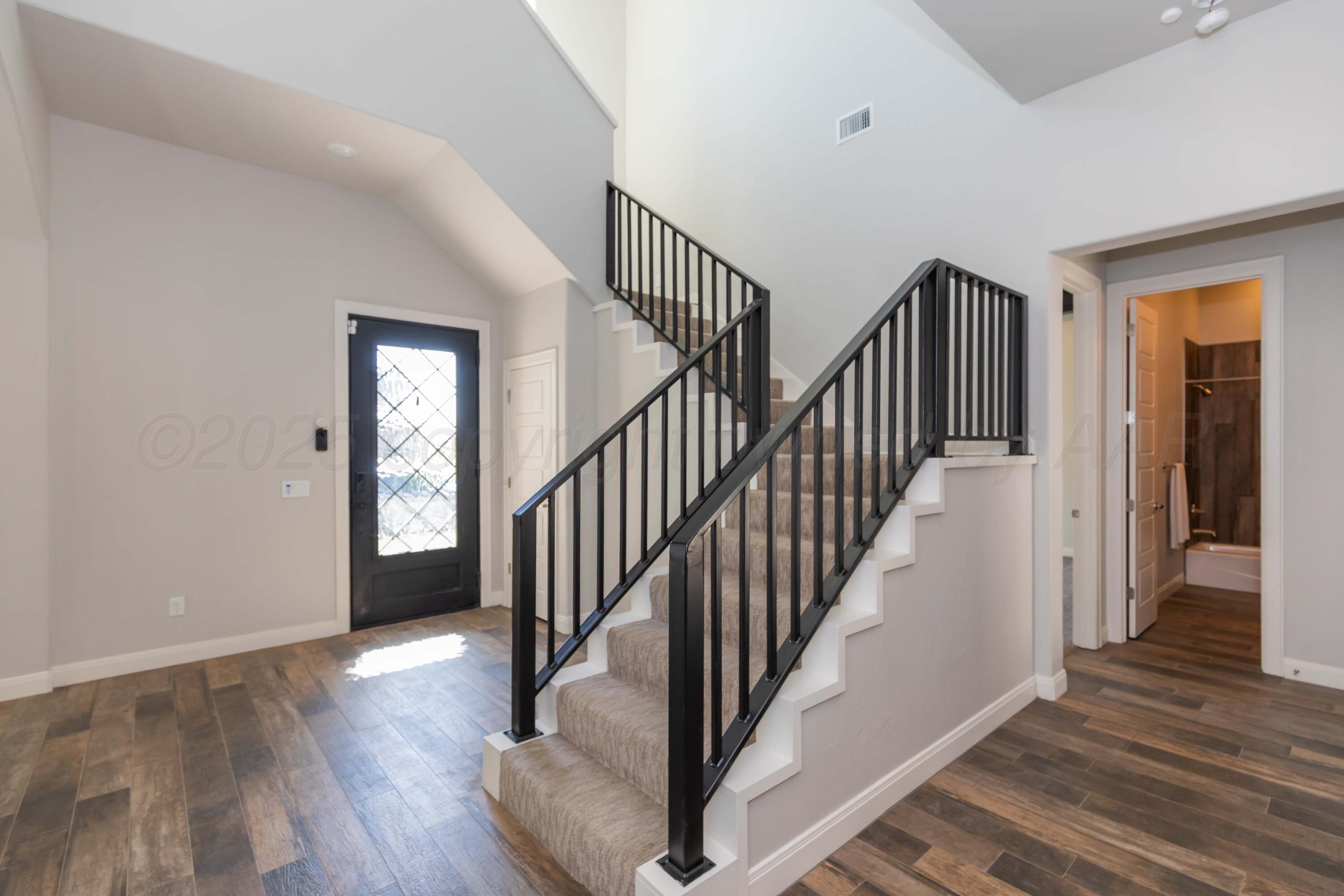 5706 Wesley Road Amarillo, TX 79119 - Photo 4 of 40 ENTRY VIEW 1 (2)