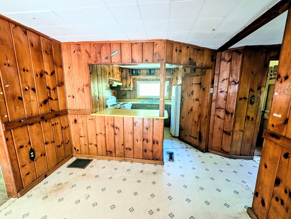 51 Russell Stage Road Blandford, MA 01008 - Photo 3 of 16