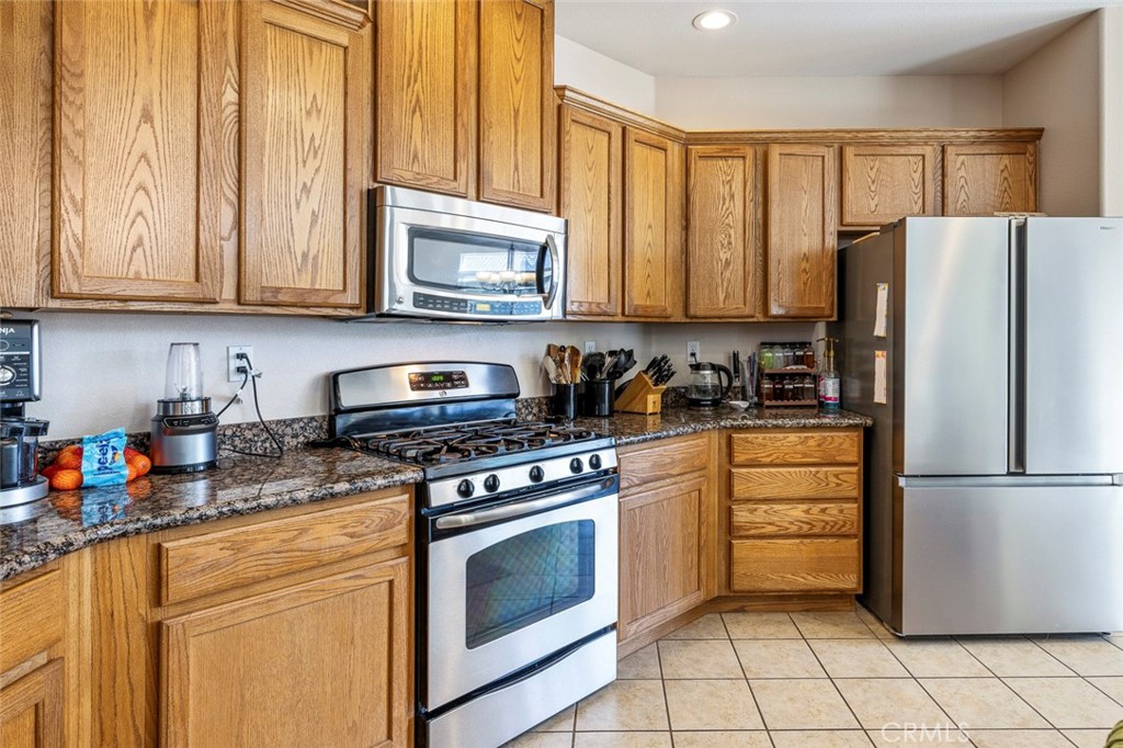 308 San Ramon Court Coalinga, CA 93210 - Photo 21 of 63