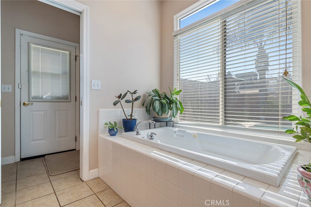 308 San Ramon Court Coalinga, CA 93210 - Photo 33 of 63