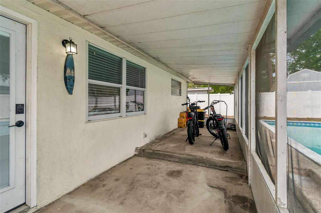7705 Jackson Springs Road Tampa, FL 33615 - Photo 29 of 39