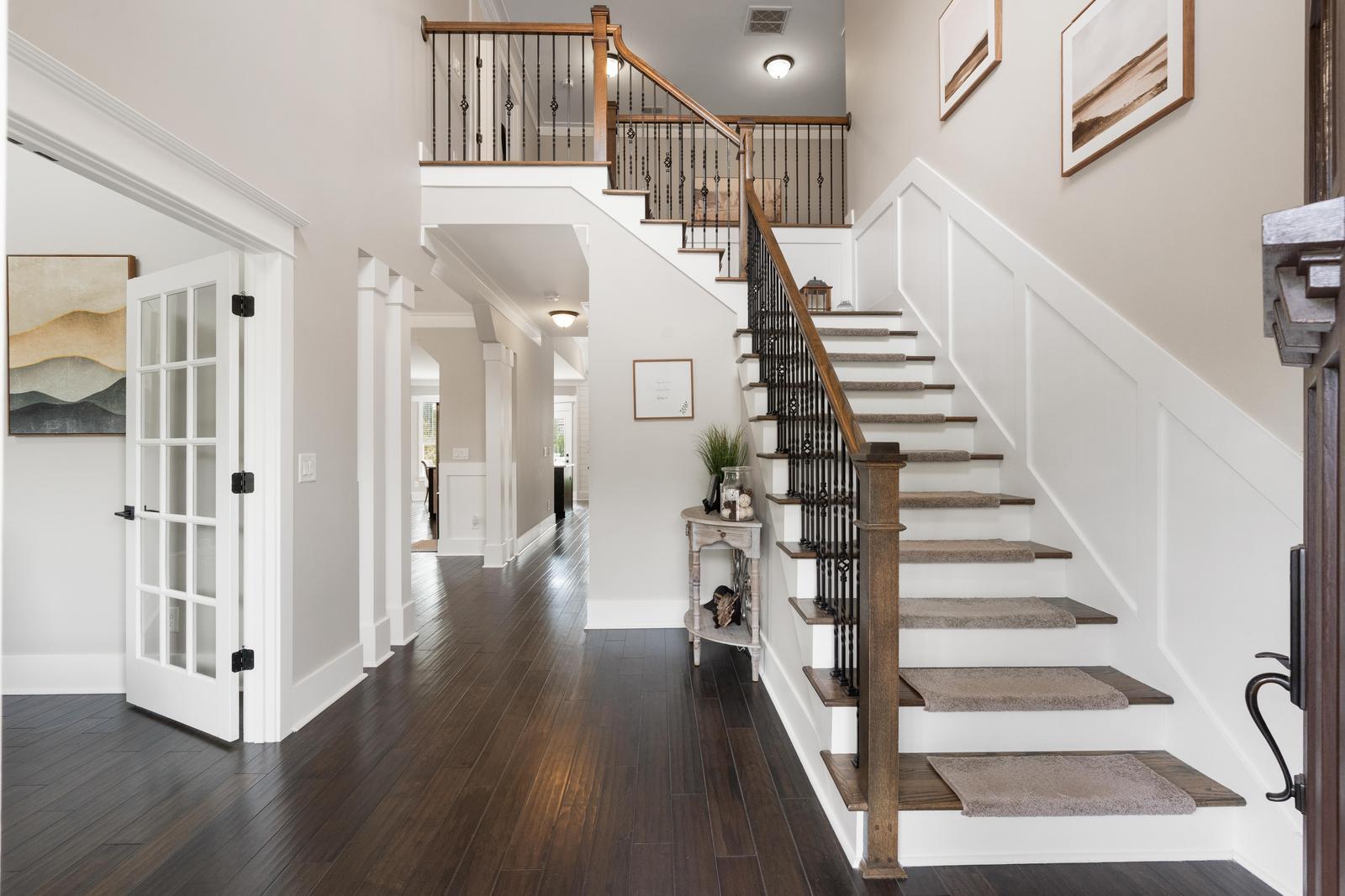 2218 Claymill Lane Mount Pleasant, SC 29466 - Photo 7 of 64 Foyer