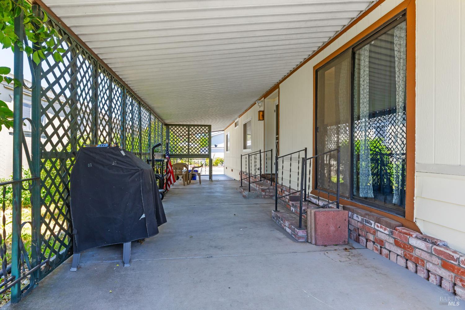 226 Parque Margarita Rohnert Park, CA 94928 - Photo 5 of 43