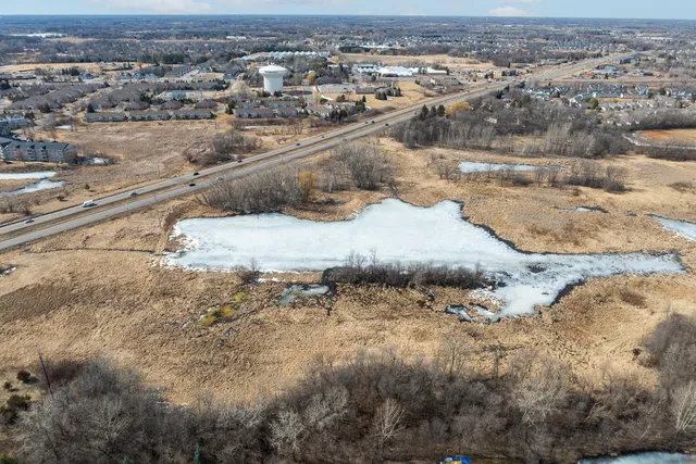 $750,000 | 17320 Highway 55, Plymouth, MN 55446