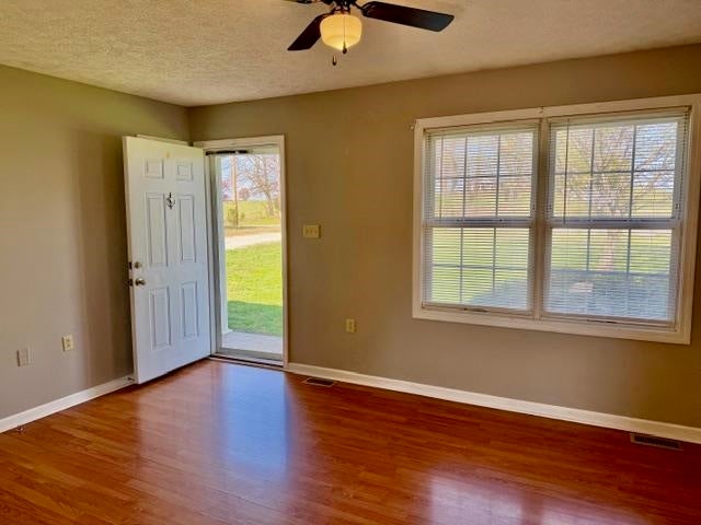 651 Rapids Road Franklin, KY 42134 - Photo 5 of 24 Gallery Image 5