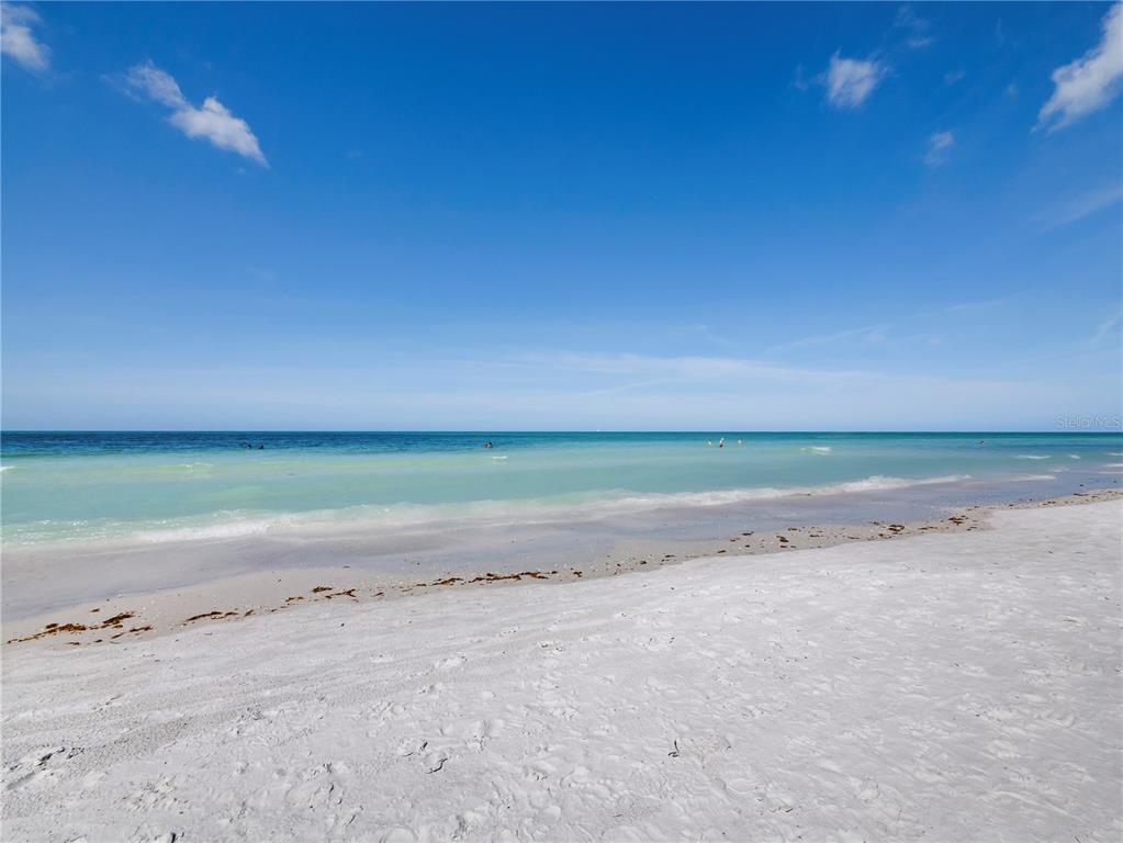420 Beach Road, Unit 502 Sarasota, FL 34242 - Photo 28 of 34