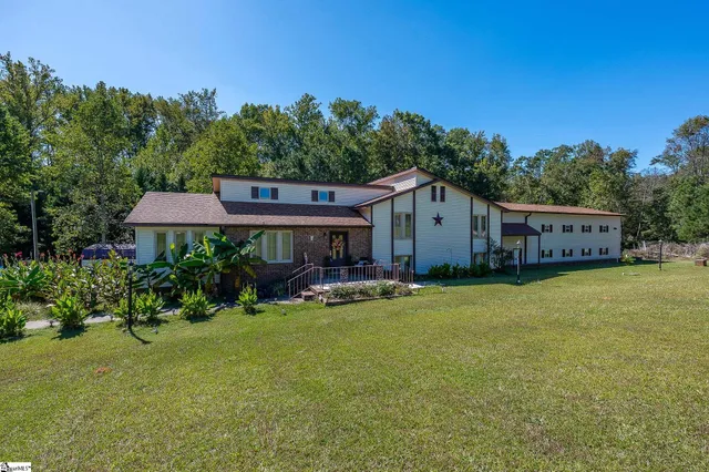 $309,500 | 202 Mitchell Street, Laurens, SC 29360