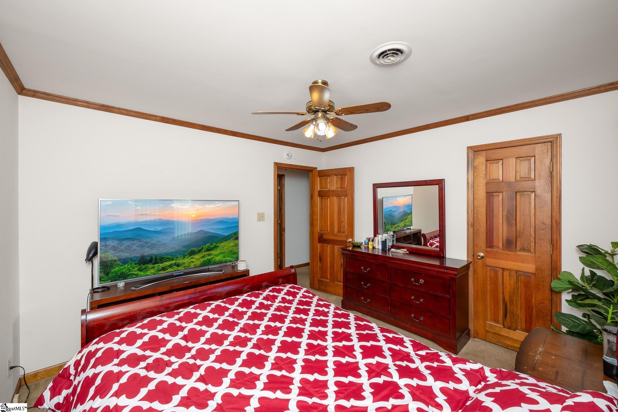 202 Mitchell Street Laurens, SC 29360 - Photo 12 of 38