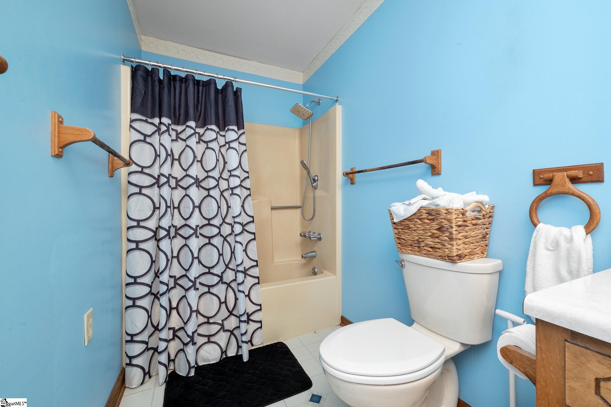 202 Mitchell Street Laurens, SC 29360 - Photo 18 of 38