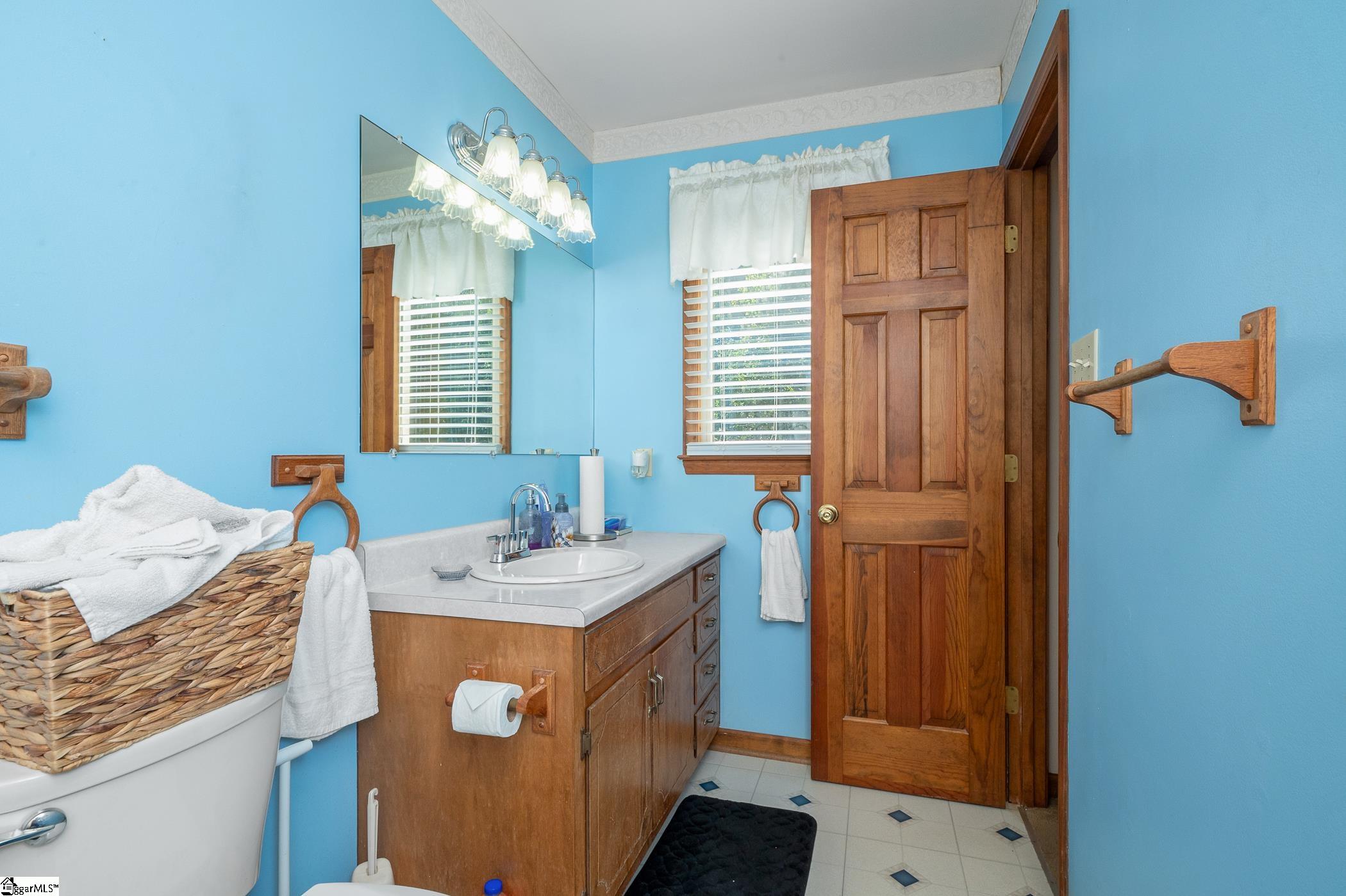 202 Mitchell Street Laurens, SC 29360 - Photo 19 of 38