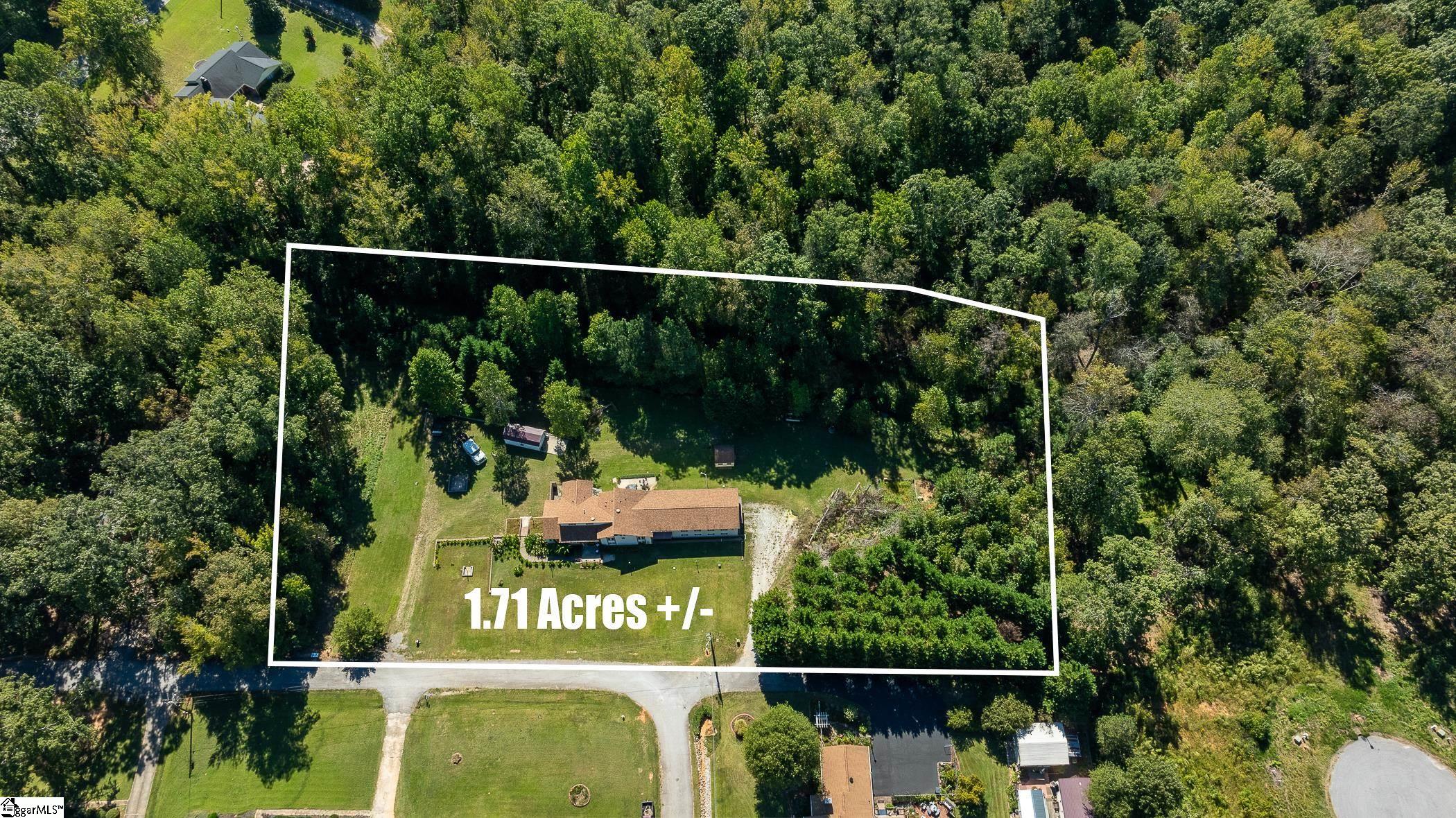 202 Mitchell Street Laurens, SC 29360 - Photo 2 of 38