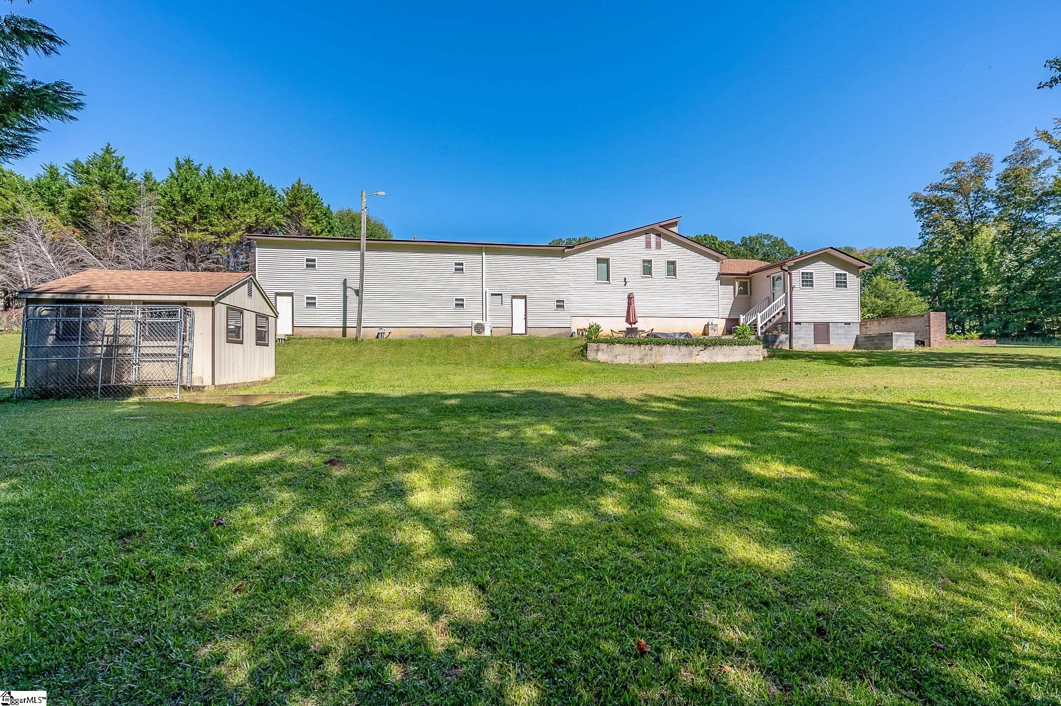 202 Mitchell Street Laurens, SC 29360 - Photo 34 of 38