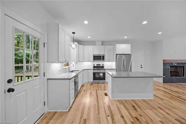 $575,000 | 206 Goose Lane, Mebane, NC 27302