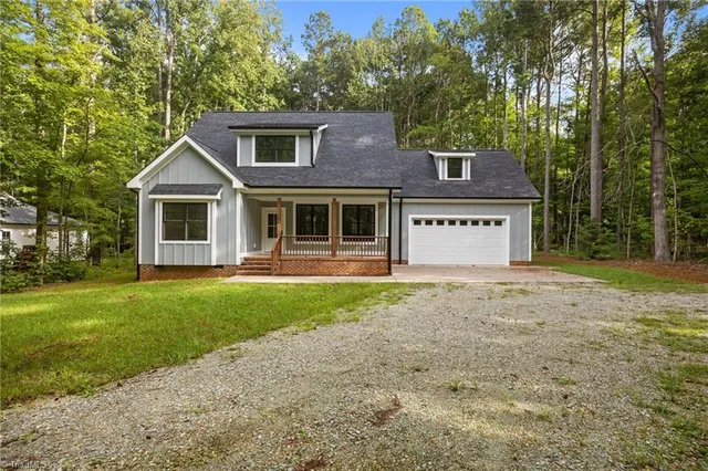 $575,000 | 206 Goose Lane, Mebane, NC 27302