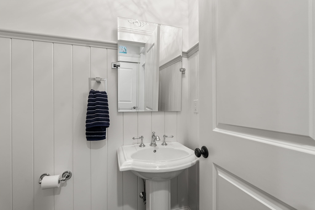 52 Goodman's Hill Road Sudbury, MA 01776 - Photo 36 of 41