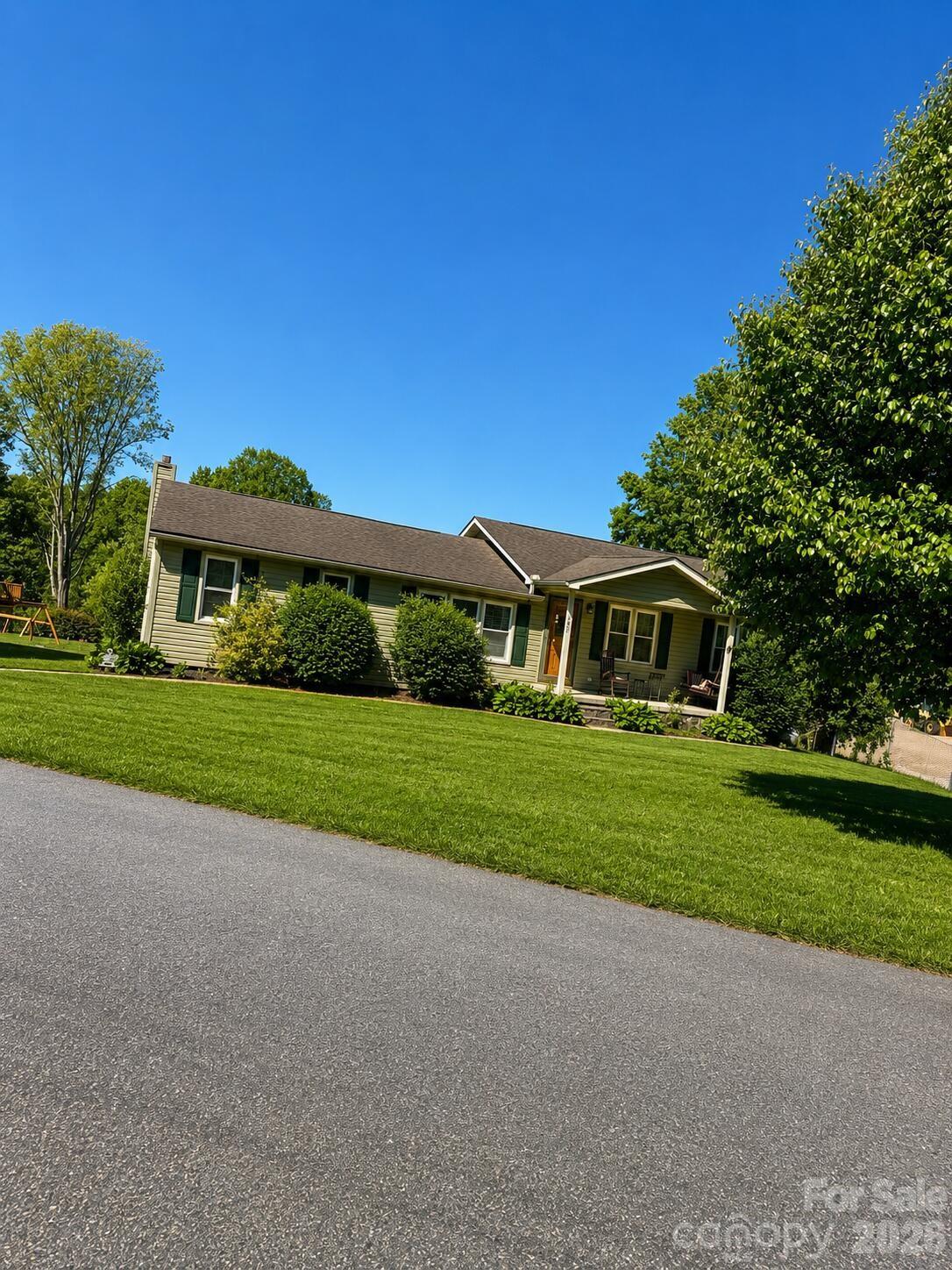 102 Phillips Road Spruce Pine, NC 28777 - Photo 1 of 13