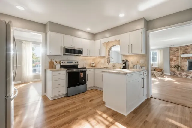 $450,000 | 5144 Roxborough Drive, Hermitage, TN 37076