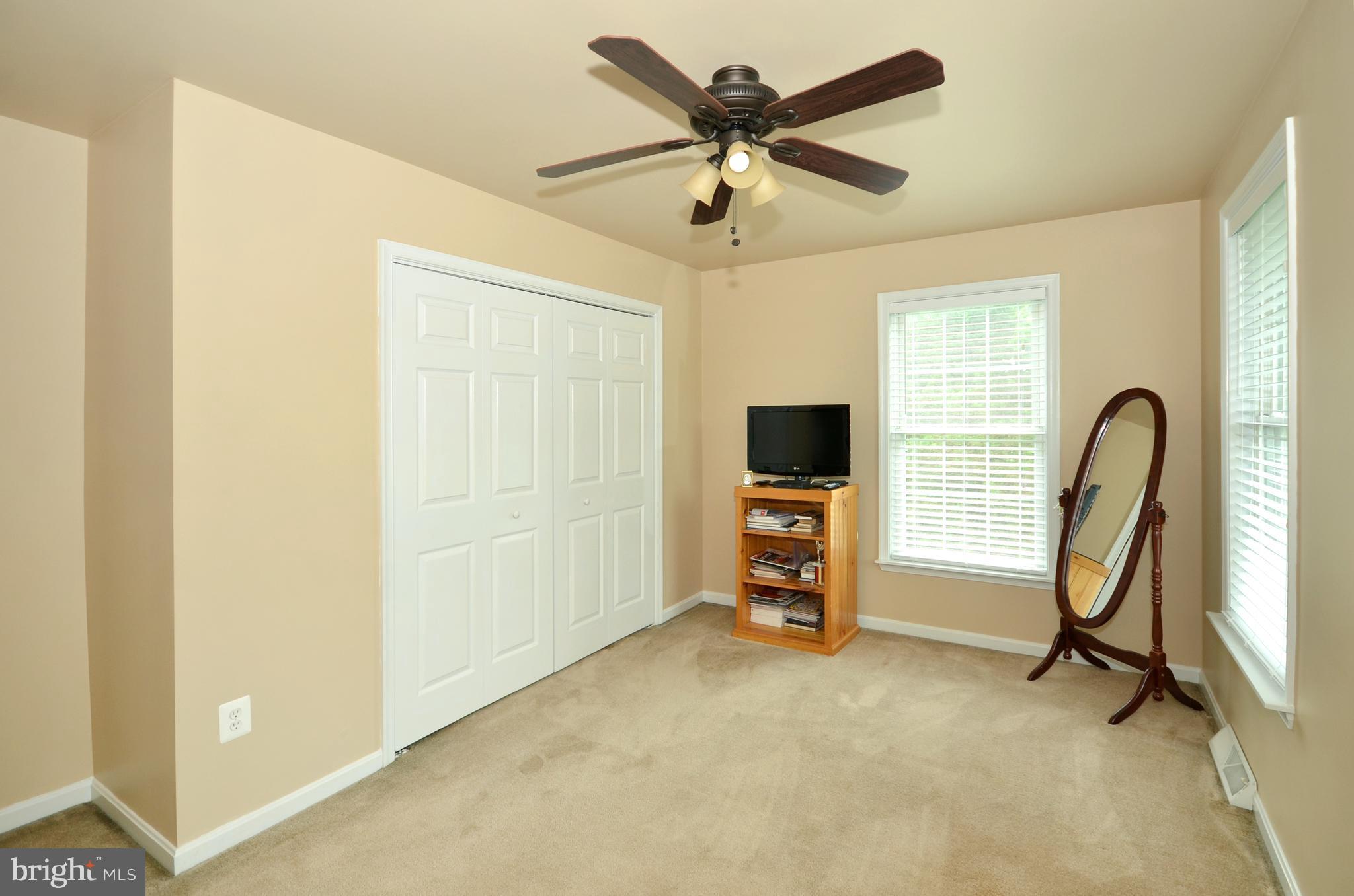2666 Baldwin Mill Road Baldwin, MD 21013 - Photo 13 of 26 a view of a livingroom with a flat screen tv
