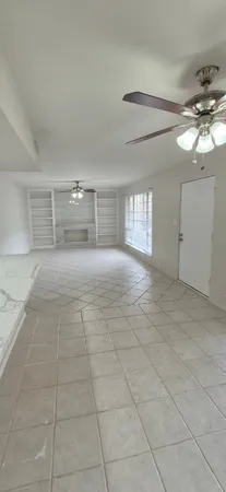 $1,650 | 5343 Richmond Avenue, Unit 11, Houston, TX 77056