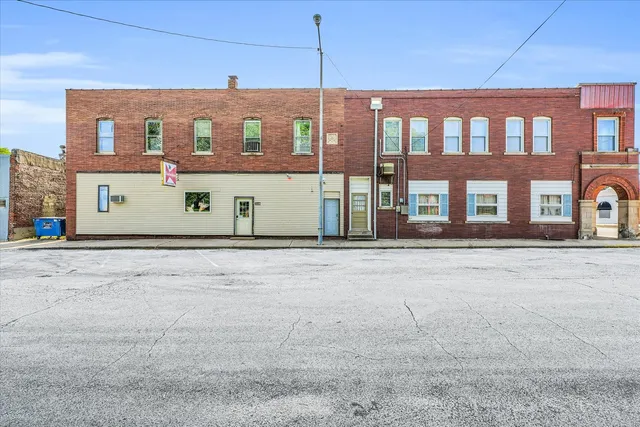 $75,000 | 206 West Lincoln Street, Saybrook, IL 61770