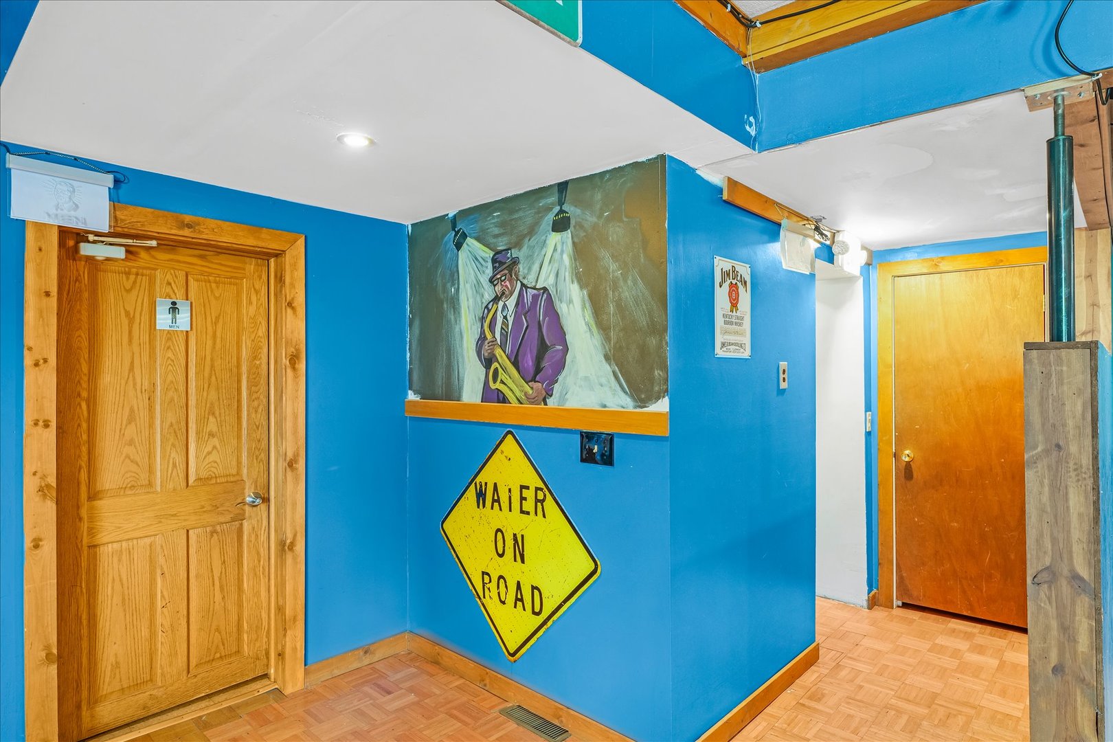206 West Lincoln Street Saybrook, IL 61770 - Photo 12 of 28 a view of a living room