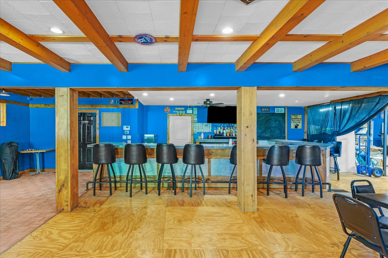 206 West Lincoln Street Saybrook, IL 61770 - Photo 6 of 28 a view of an indoor swimming pool