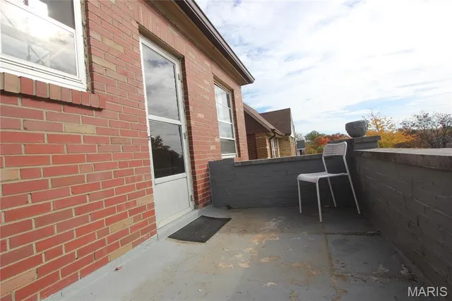 $1,050 | 5021 Oleatha Avenue, Unit 2, St. Louis, MO 63139