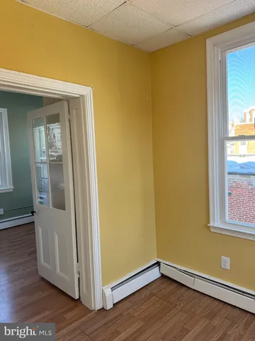 $1,460 | 13 West Union Street, Unit 4, Burlington, NJ 08016