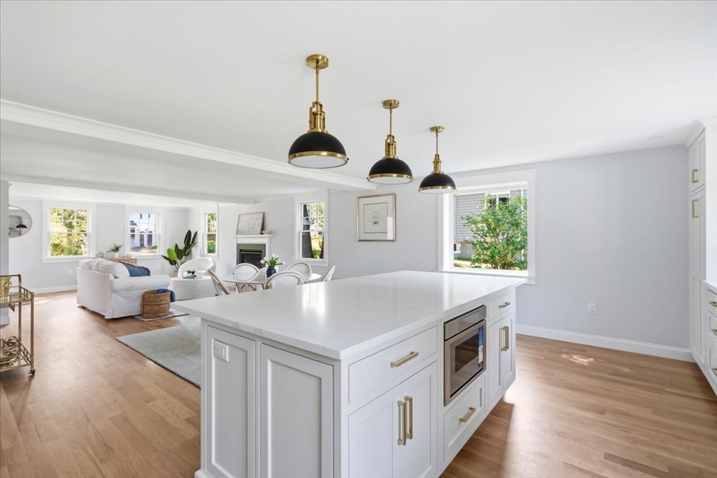 36 Smith Road Hingham, MA 02043 - Photo 4 of 41
