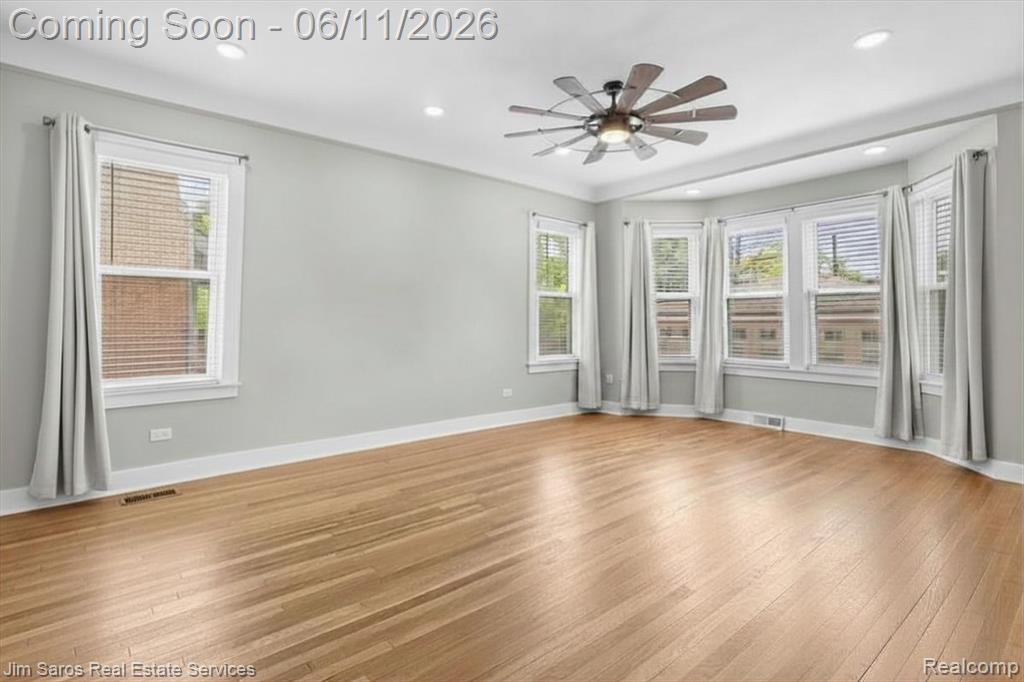 1215 Nottingham Road Grosse Pointe Park, MI 48230 - Photo 10 of 36