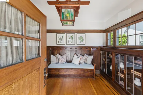 $1,849,000 | 360 Alcatraz Avenue, Oakland, CA 94618