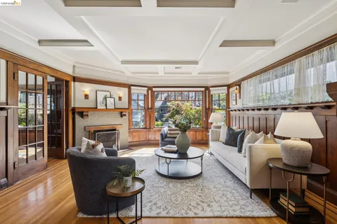 $1,849,000 | 360 Alcatraz Avenue, Oakland, CA 94618