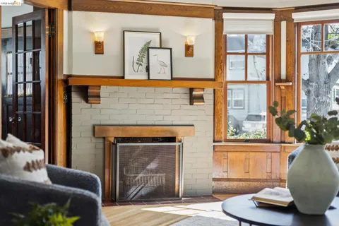 $1,849,000 | 360 Alcatraz Avenue, Oakland, CA 94618