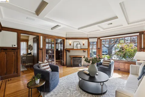 $1,849,000 | 360 Alcatraz Avenue, Oakland, CA 94618
