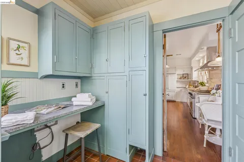 $1,849,000 | 360 Alcatraz Avenue, Oakland, CA 94618