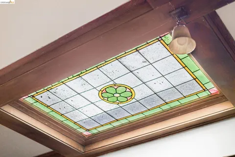 $1,849,000 | 360 Alcatraz Avenue, Oakland, CA 94618